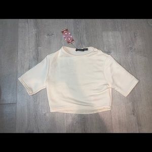 NWT BooHoo Crop Sweat Top Cream